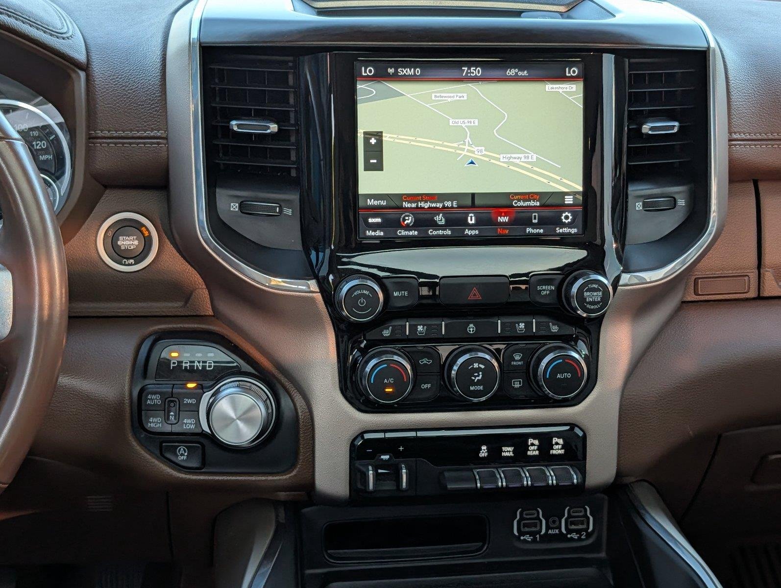 Used 2021 Diamond Black Crystal Pearlcoat Ram Laramie image 31