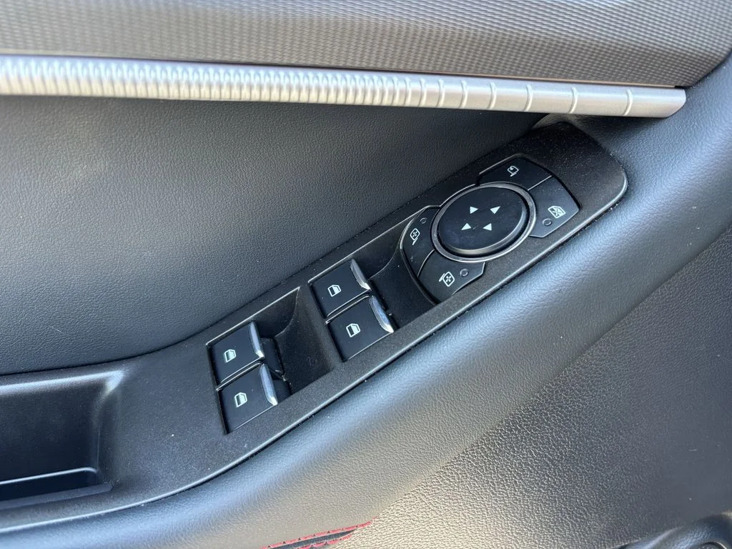 Used 2025 White Ford ST image 15
