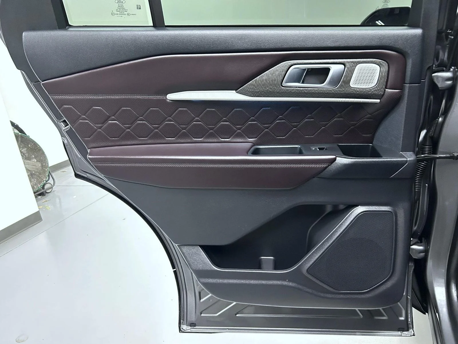 Used 2025 Gray Ford Platinum image 21