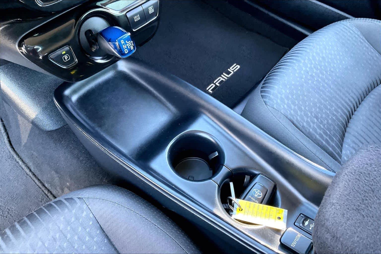 Used 2017 Magnetic Gray Metallic Toyota Two image 15
