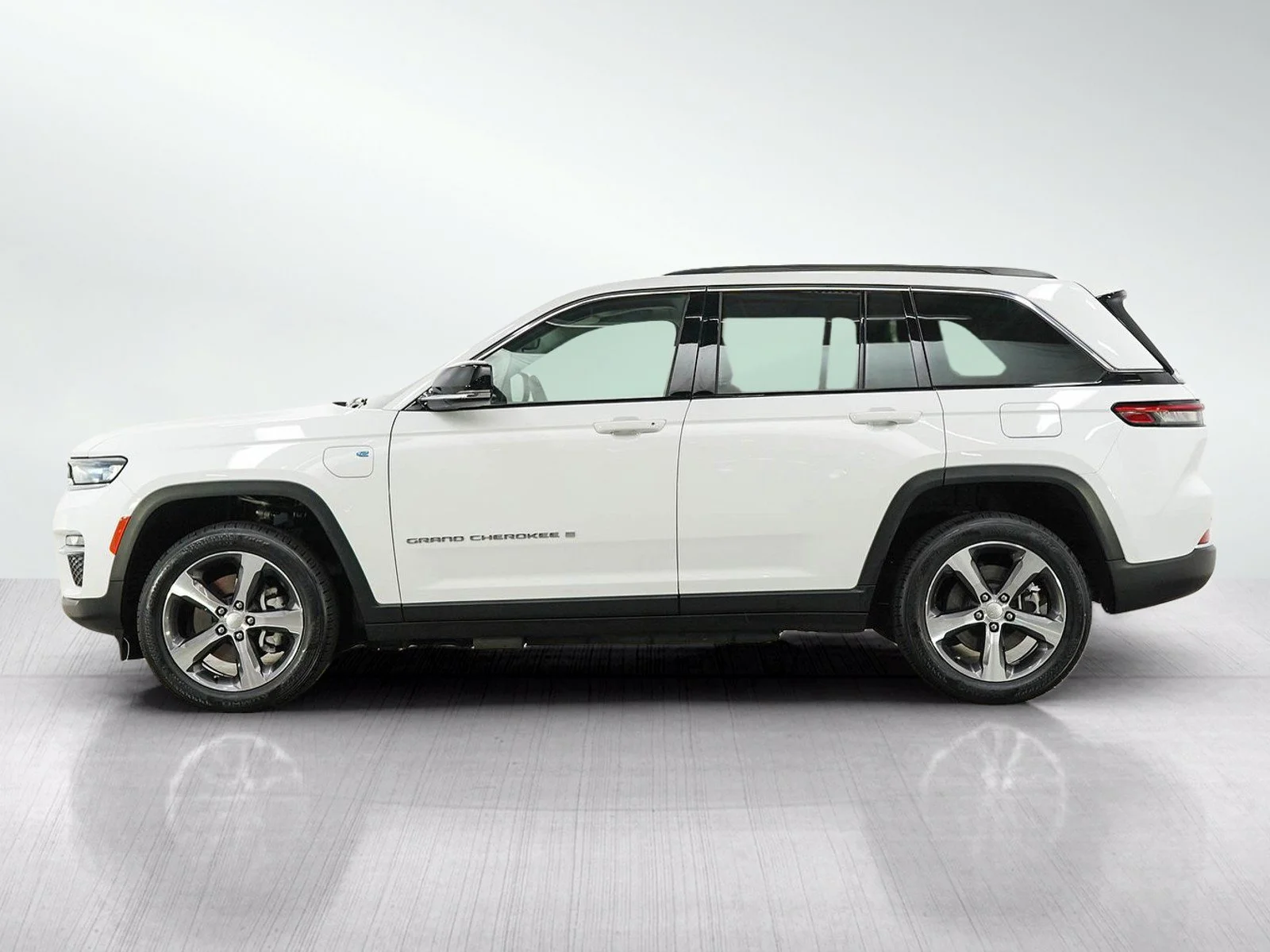 Used 2023 Jeep Grand Cherokee 4xe with VIN 1C4RJYB65PC665053 for sale in Hopkins, Minnesota