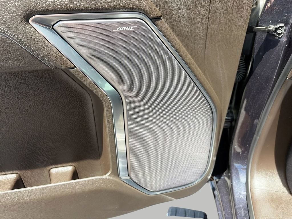 Used 2022 Silver GMC Denali image 15