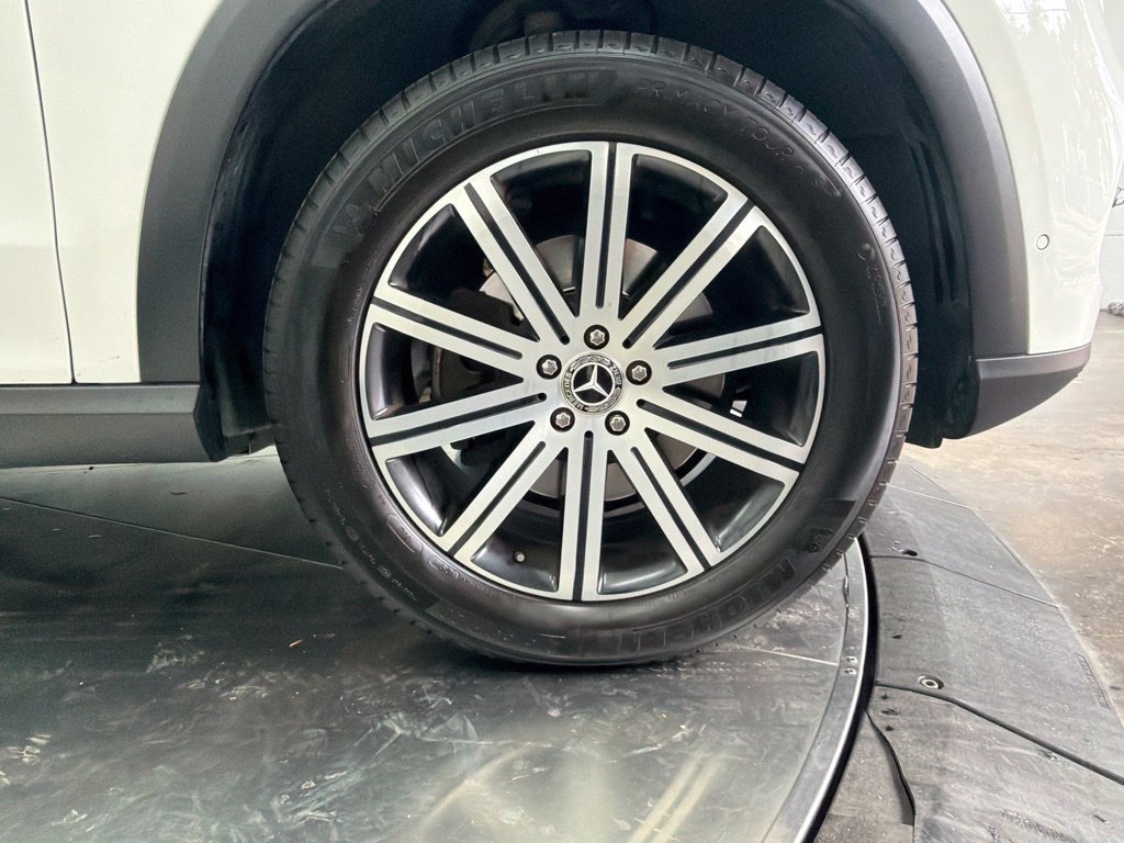 Used 2024 White Mercedes-Benz GLE 350 image 10