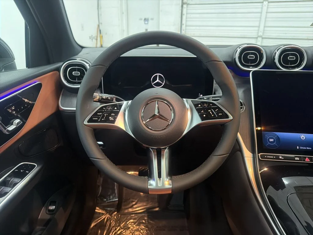 Used 2026 Black Mercedes-Benz GLC 300 image 20