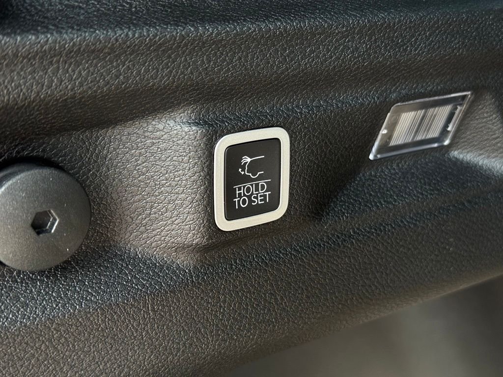 2023 Jeep Grand Cherokee L Altitude - Photo 14