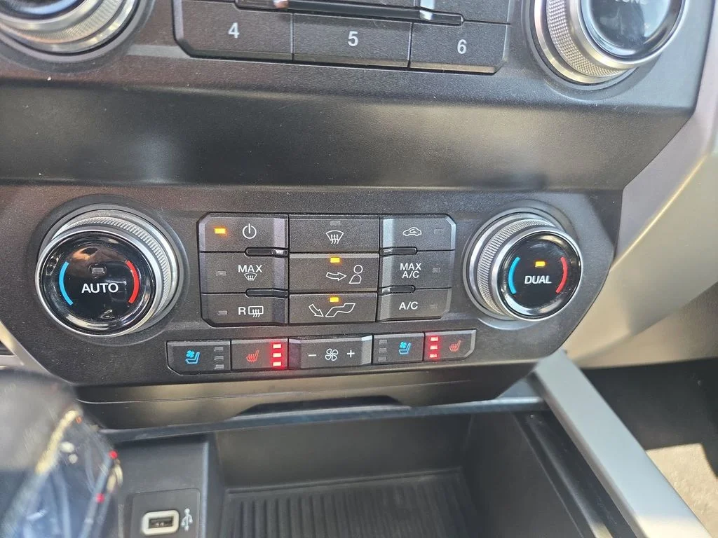 Used 2019 Gray Ford Lariat image 36