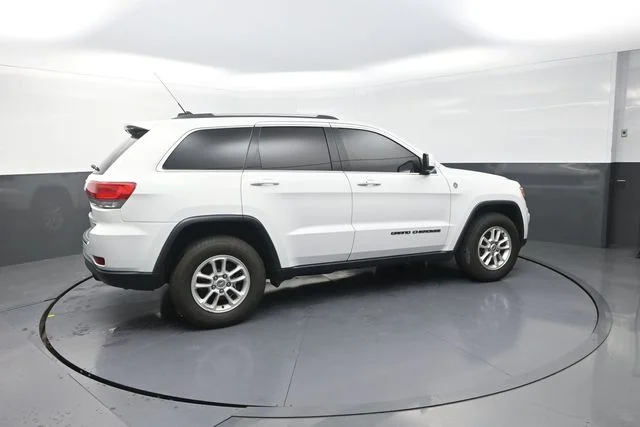 Used 2019 White Jeep Laredo E image 16
