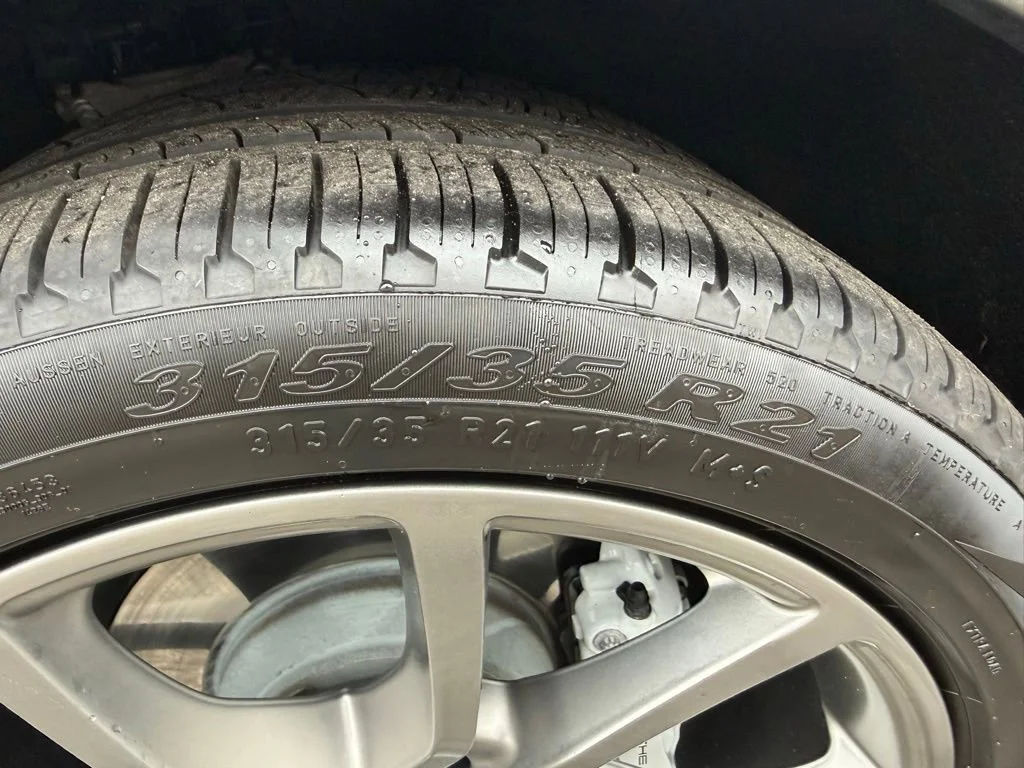 Used 2022  Porsche Turbo image 35