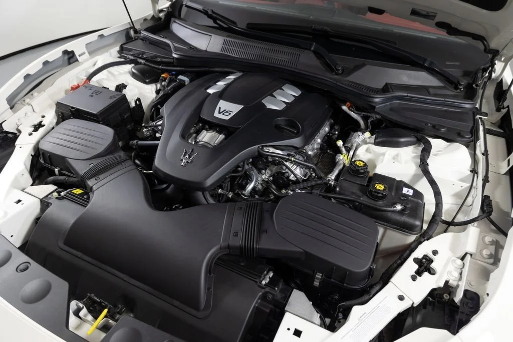 Used 2023 White Maserati GT image 9