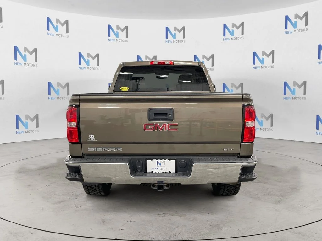 Used 2015 Bronze Alloy Metallic GMC SLT image 4
