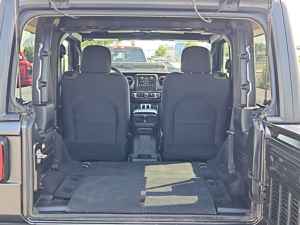 Used 2023 Granite Crystal Metallic Clearcoat Jeep Sport S image 24