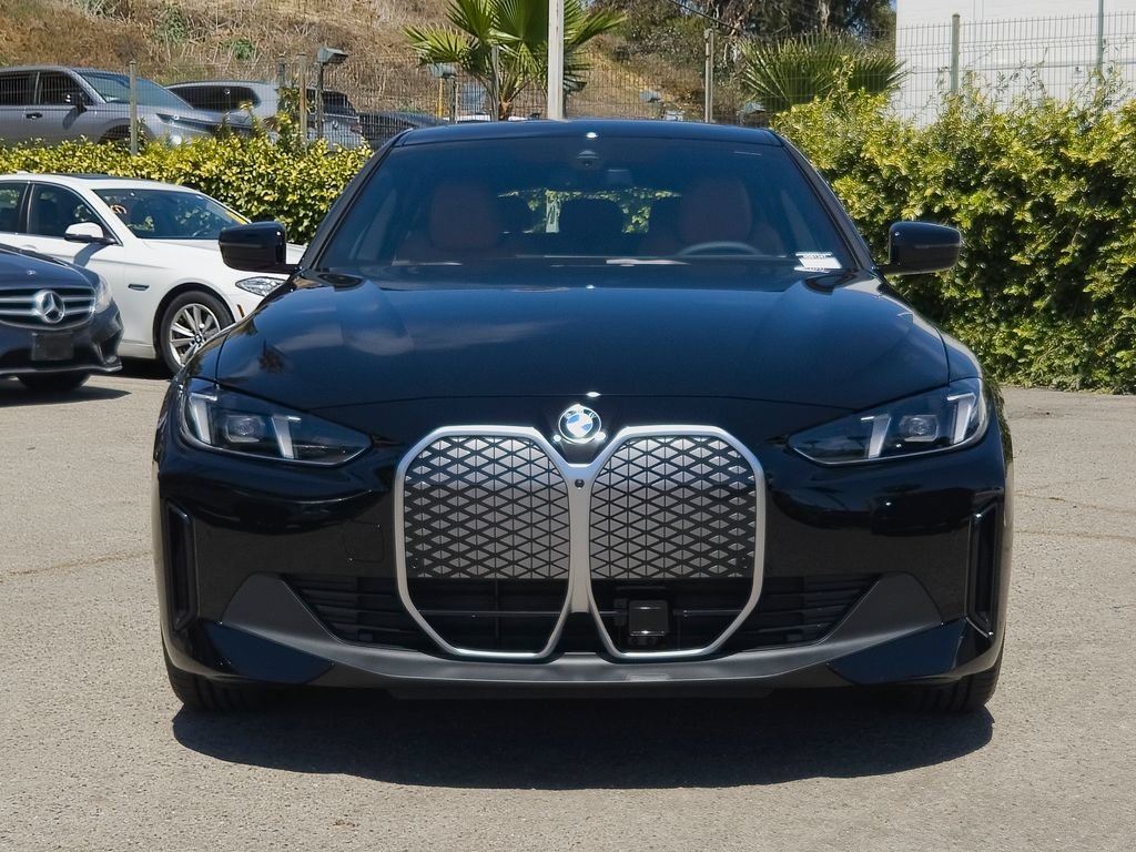 New 2026 Jet Black BMW eDrive40 image 3
