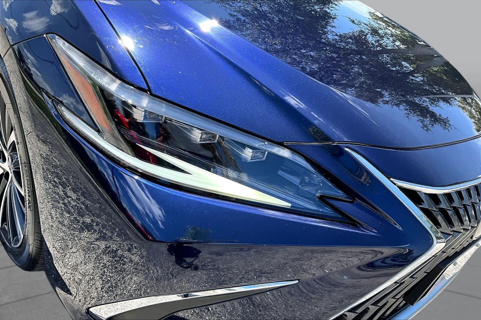 Used 2023 Nightfall Mica Lexus  image 28