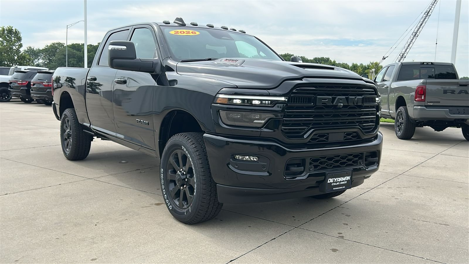 New 2026 Diamond Black Crystal Pearl-Coat Exterior Paint RAM Laramie image 2
