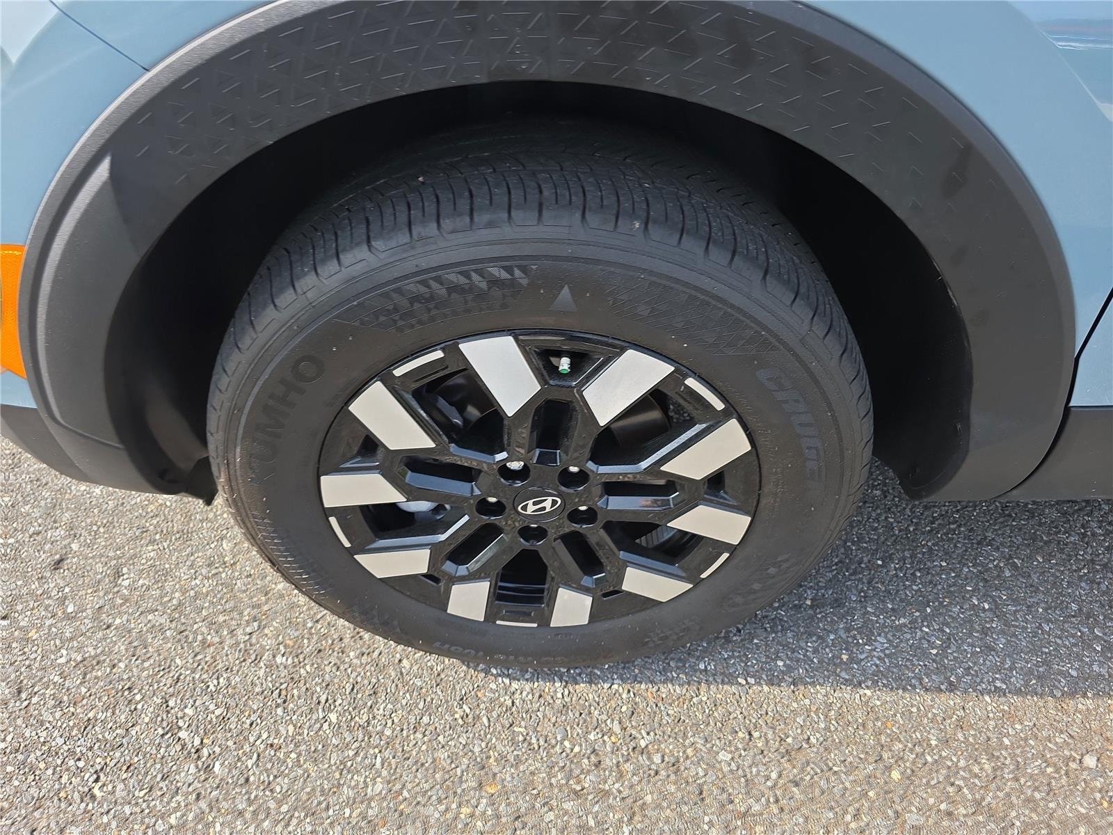 Certified Used 2025 Blue Stone Hyundai SEL image 12