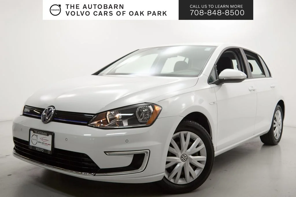 2015 Volkswagen e-Golf e-Golf Limited Edition's photo
