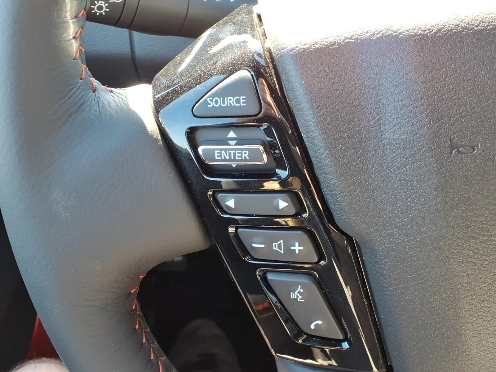 2026 Nissan Frontier Crew Cab PRO-4X® Gray at Robbins Nissan