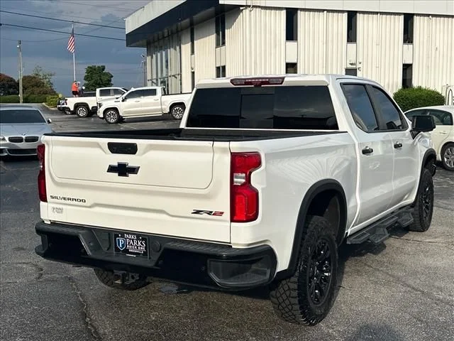 Used 2023 White Chevrolet ZR2 image 13