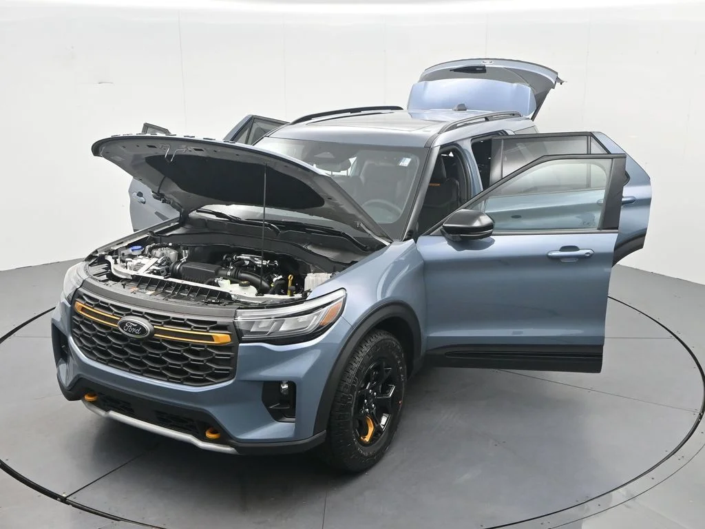 New 2026 Vapor Blue Metallic Ford Tremor® image 51