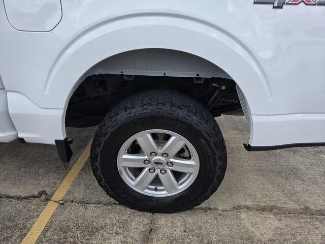 Used 2023 WHITE FORD XLT image 27