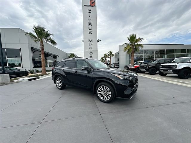 Used 2023 Black Toyota Platinum image 1