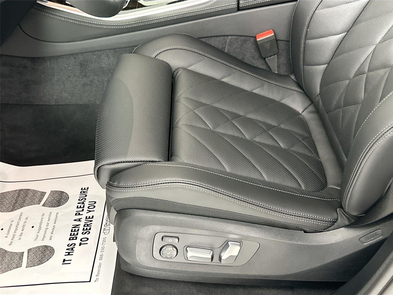 New 2026 Black Sapphire Metallic BMW sDrive40i image 20