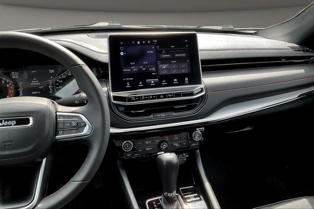 Used 2025 White Jeep Trailhawk image 12