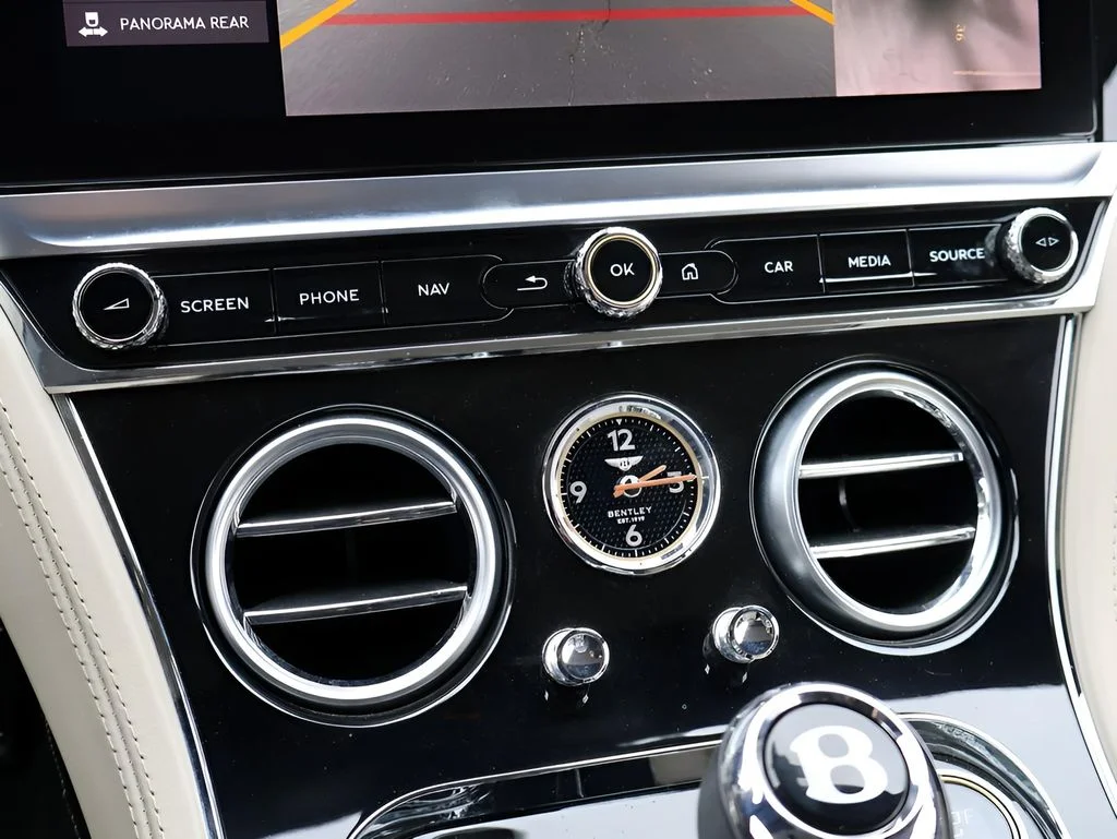 Used 2022 Cambrian Gray Metallic Bentley V8 image 27
