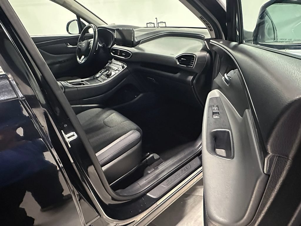 Used 2023 Black Hyundai SEL image 26