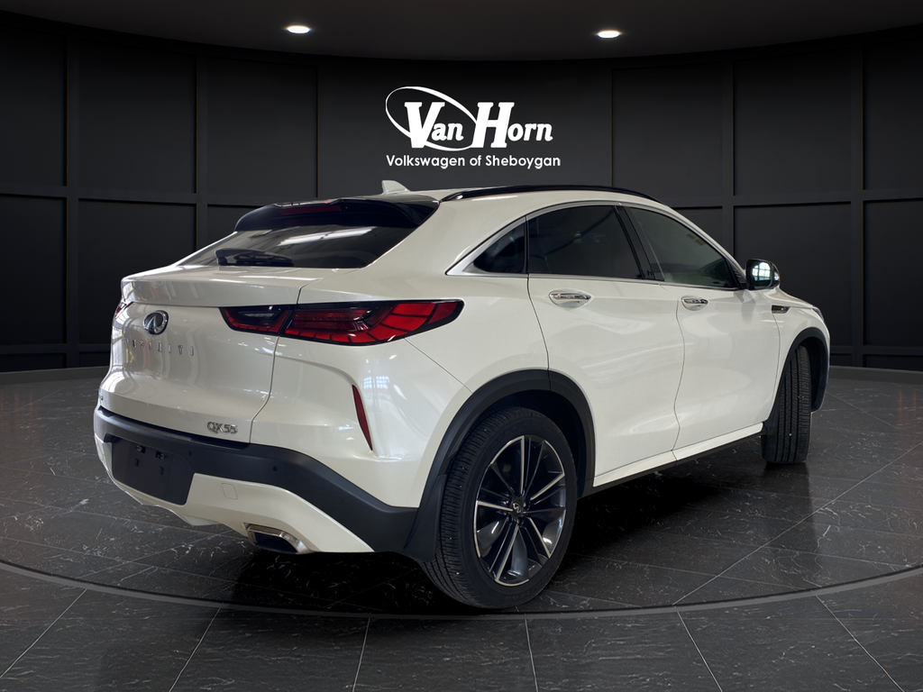 Used 2023 Majestic White INFINITI ESSENTIAL image 7