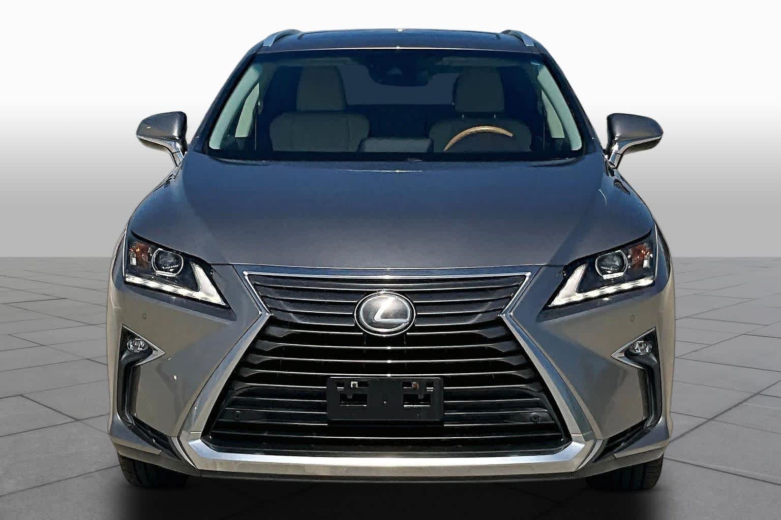 Used 2017 Atomic Silver Lexus  image 3