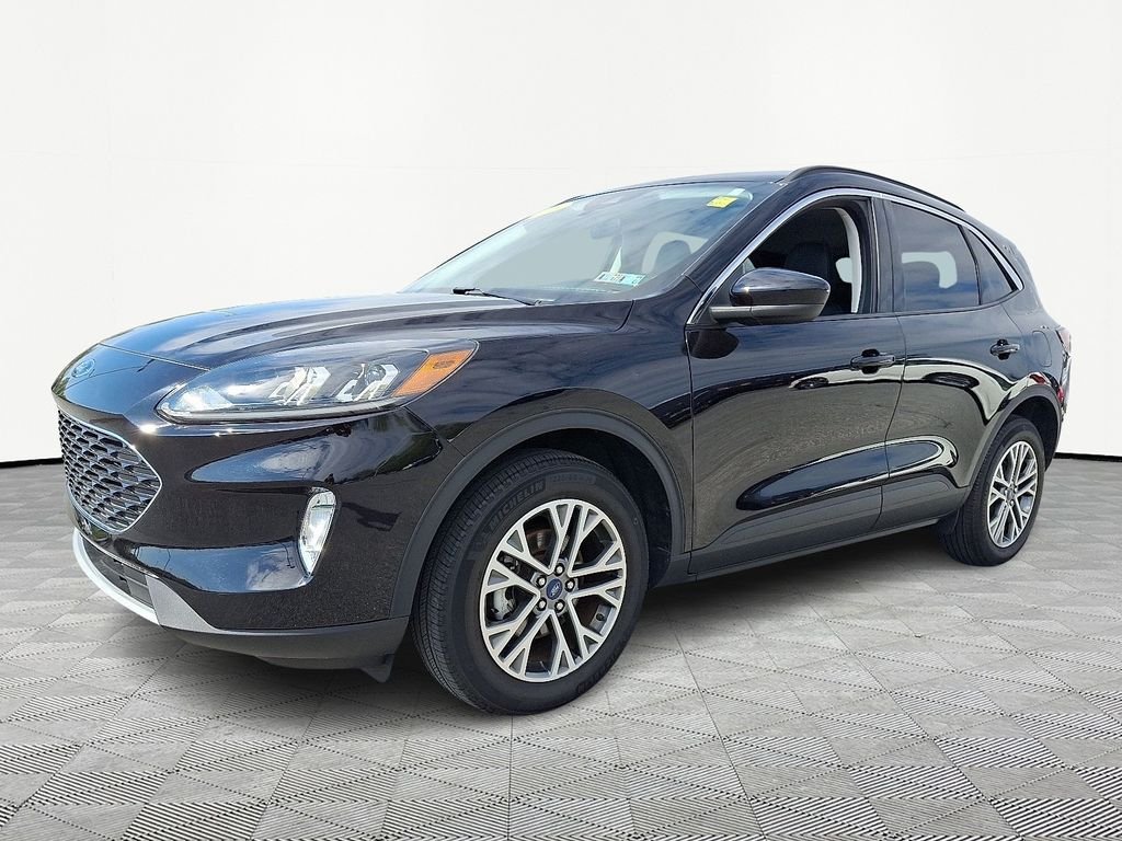 Used 2022 Black Ford SEL image 3
