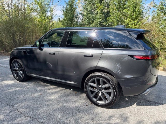 New 2027  Land Rover SE image 7
