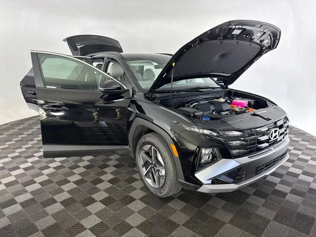 Used 2026 Gray Hyundai SEL Convenience image 16