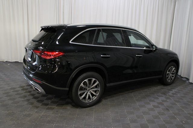 New 2026 Black Mercedes-Benz GLC 300 image 6