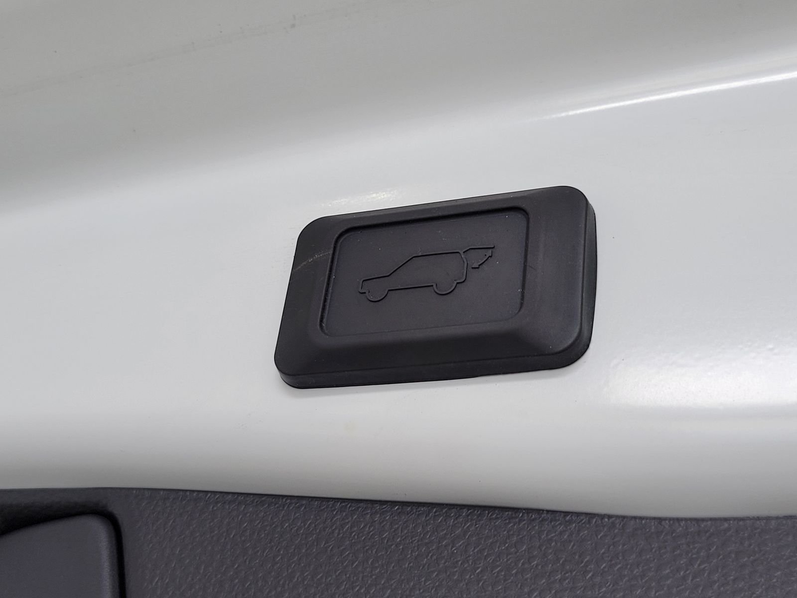 Used 2024 White Toyota SE image 33