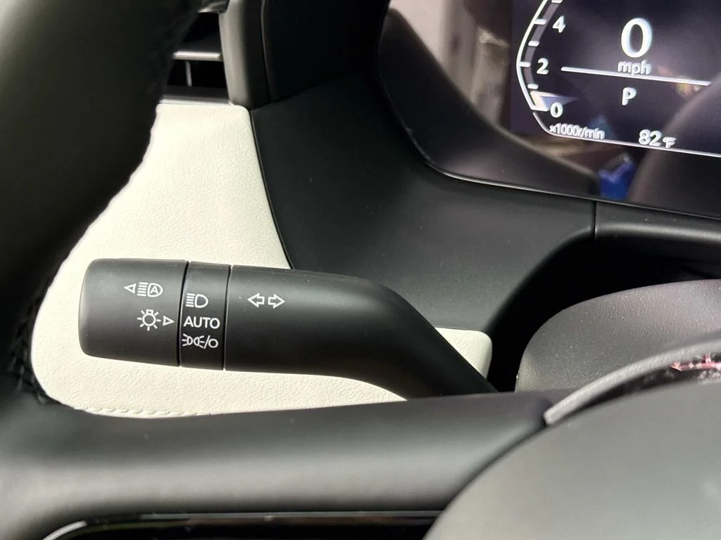 New 2026 Rhodium White Metallic Mazda 2.5 S Preferred AWD image 39