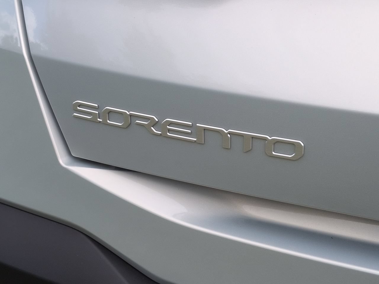 New 2026 Ivory Silver Kia LX image 32