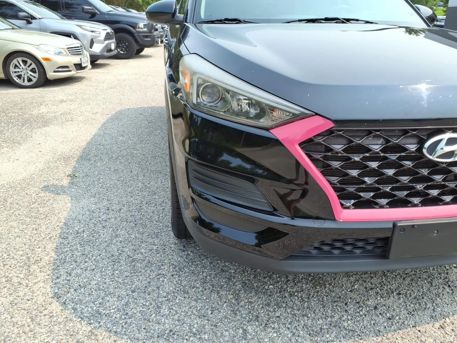 Used 2020 Black Noir Pearl Hyundai Value image 3