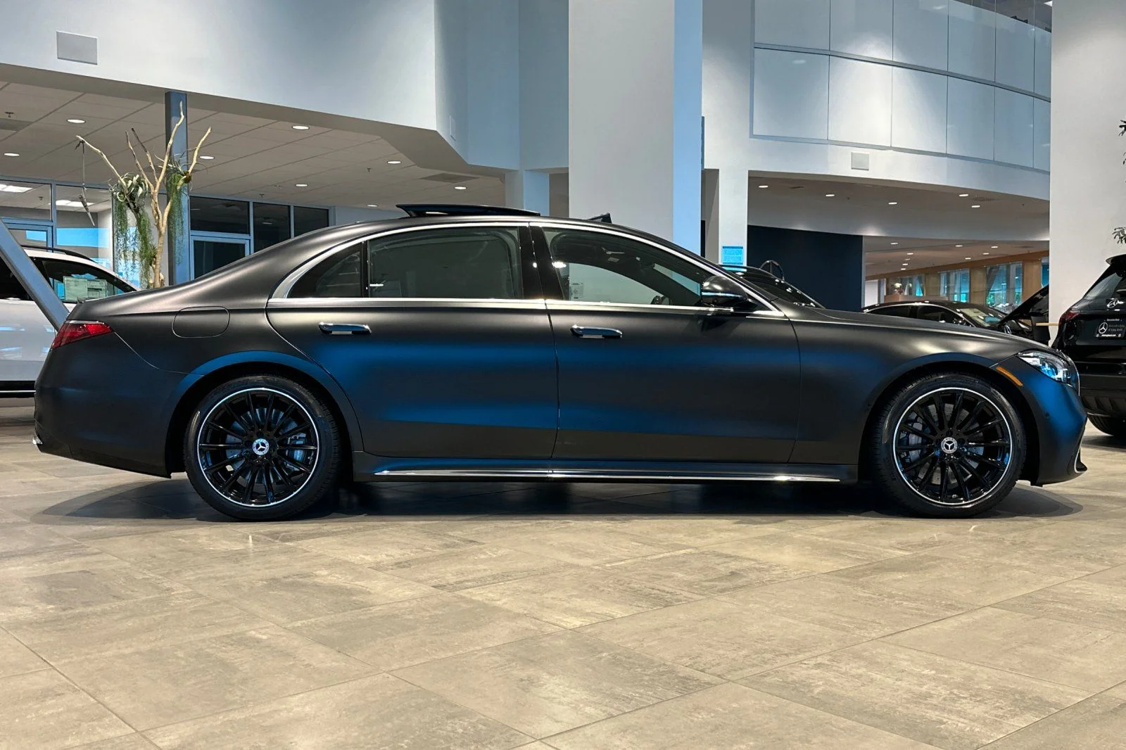 New 2026 Black Mercedes-Benz S 580 image 4