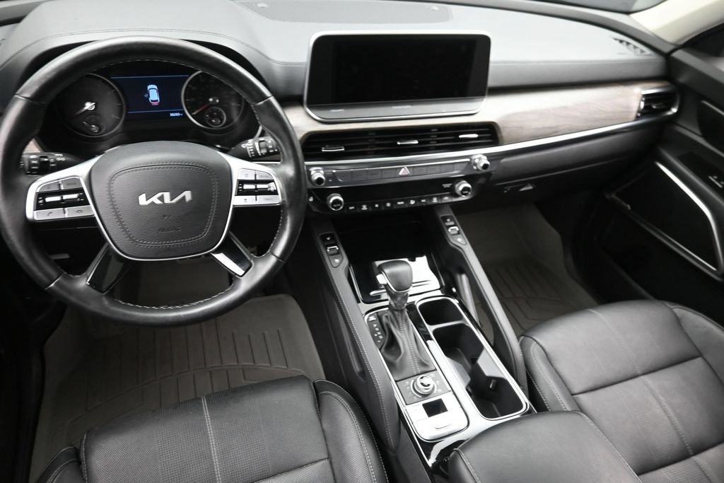 Used 2022 Black Kia SX image 15
