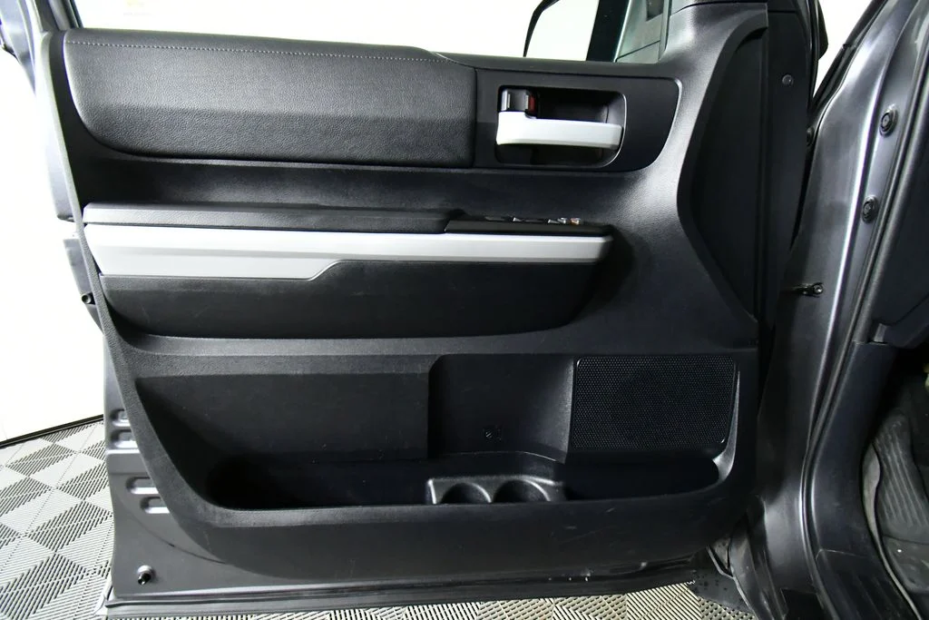2019 Toyota Tundra SR5 - Photo 21