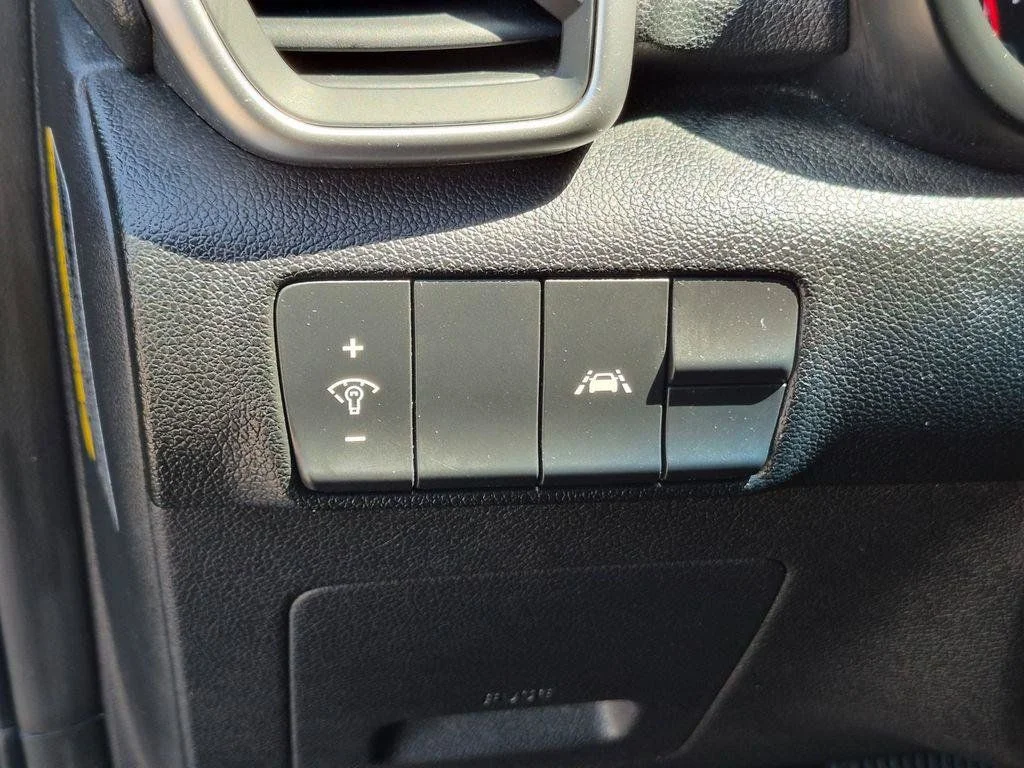 Used 2021 Red Kia LX image 13