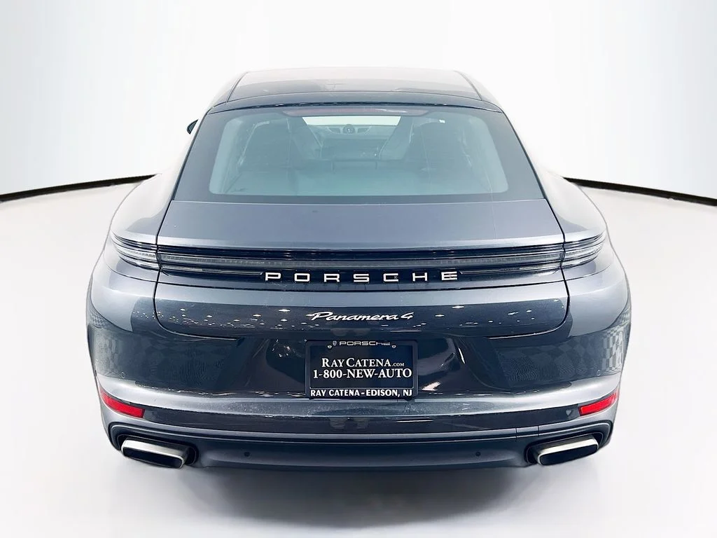 2025 Porsche Panamera 4 E-Hybrid - Photo 10