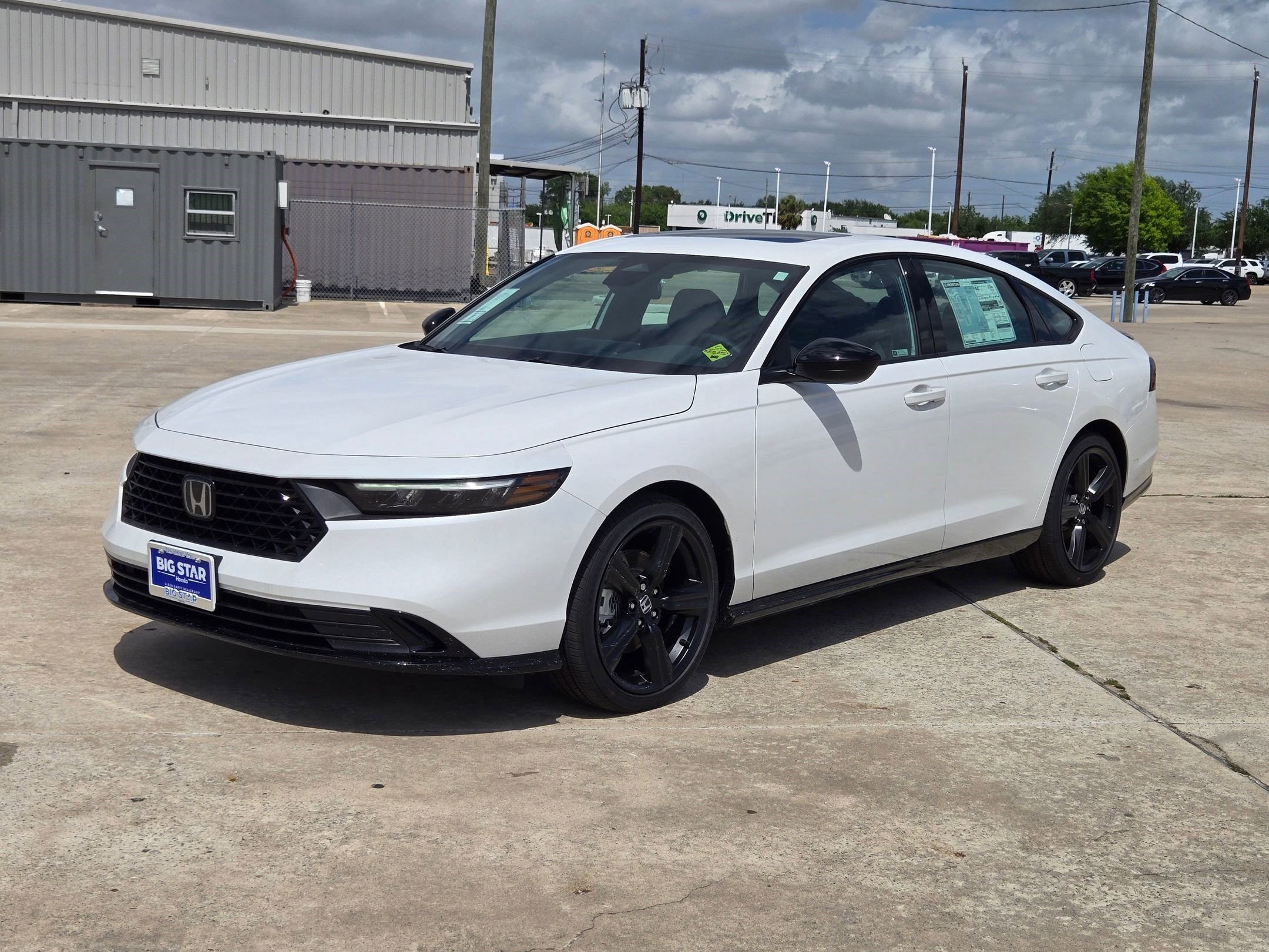 New 2026 Platinum White Pearl Honda Sport-L image 8
