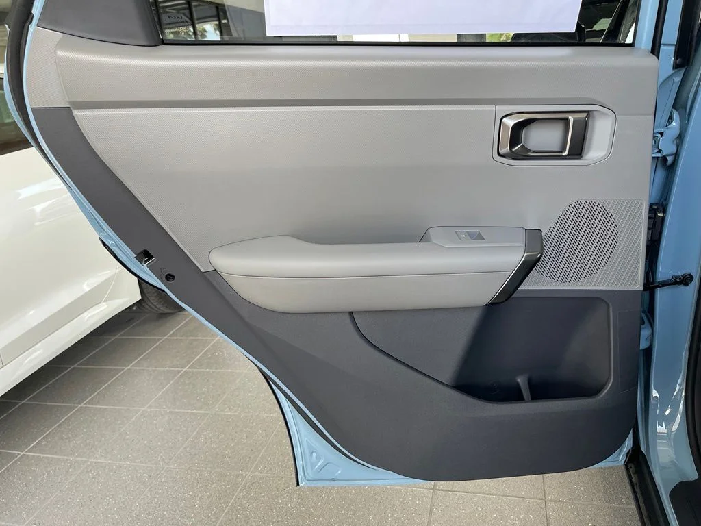 New 2027 Blue Kia S image 19