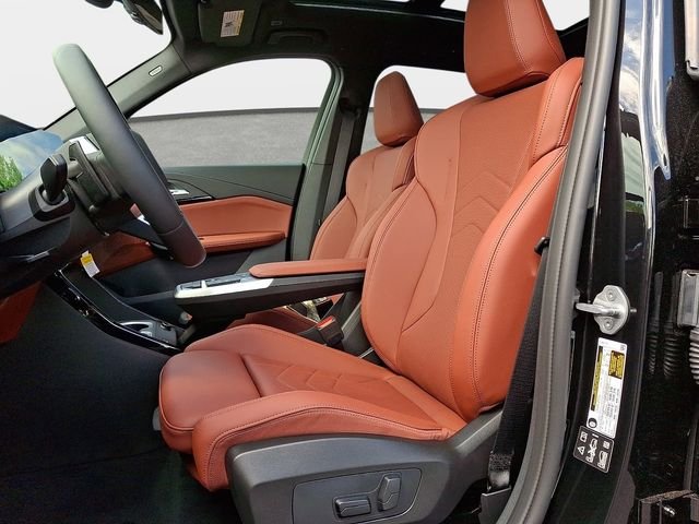 New 2026 Black Sapphire Metallic BMW xDrive28i image 11