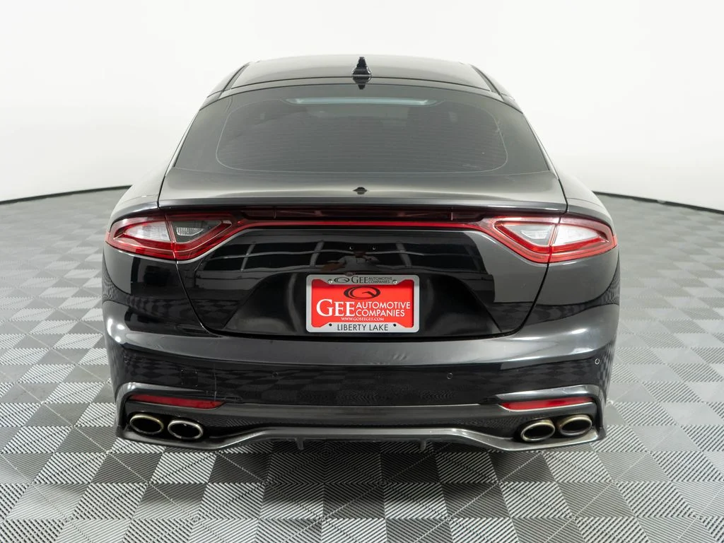 Used 2018 Black Kia Premium image 5