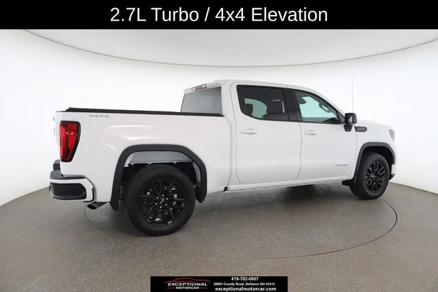 Used 2024 White GMC Elevation image 19