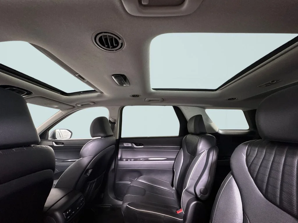 Used 2024 Black Hyundai Limited image 13